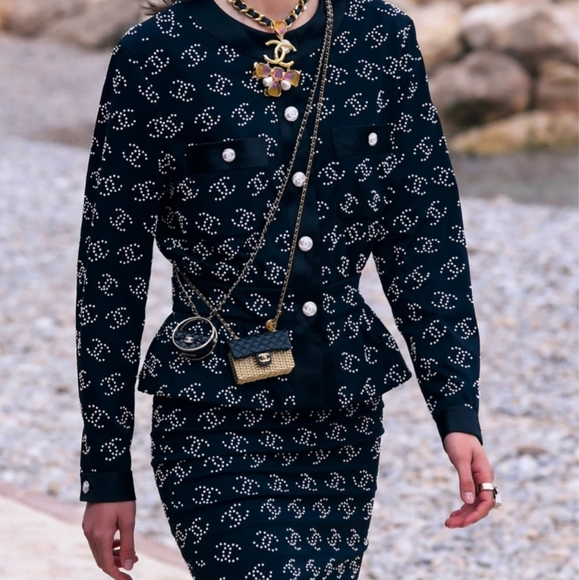 Chanel Mini Flap Bag Necklace - Picture 8 of 8